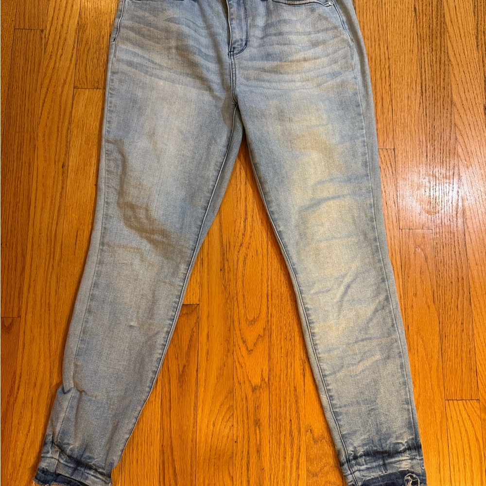 Judy Blue Light Wash High-Rise Jeggings